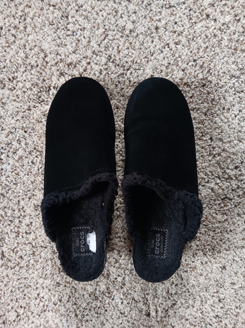 NWOT Crocs Clog Mules Black Sarah Womens 8 Suede Faux Fur Lined Shoes 203414